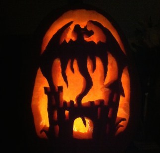 dragon-castle-pumpkin-carving